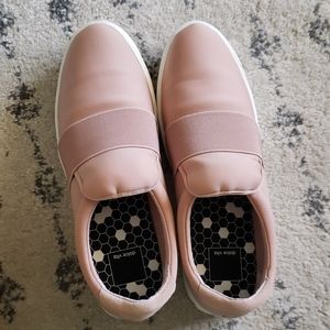 Dolce Vita slip on sneakers
